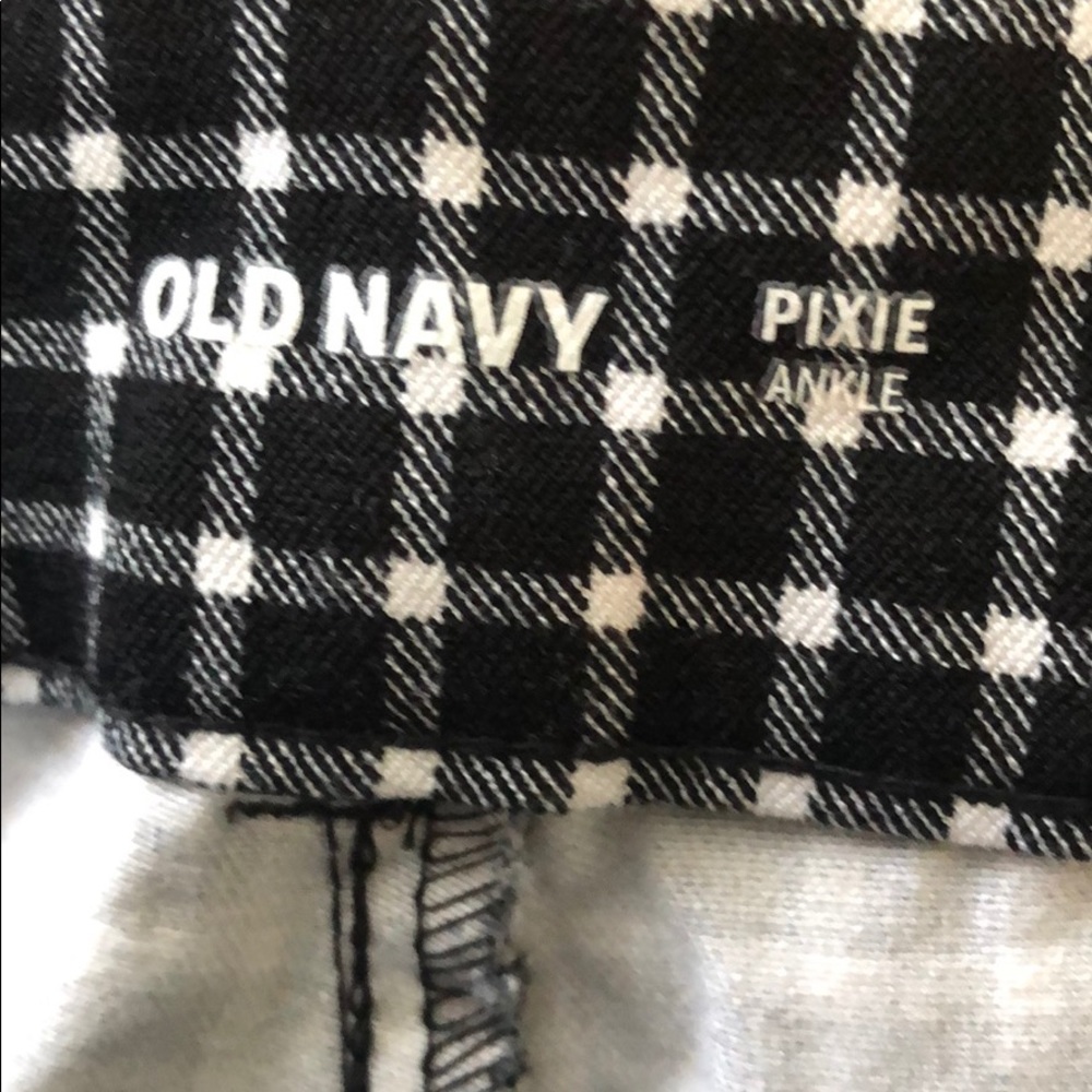 Black/White Grid Pattern Pixie Ankle Pants - image 5